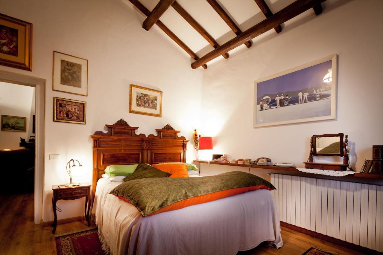 Villa Titti B&B Orciano di Pesaro Luaran gambar