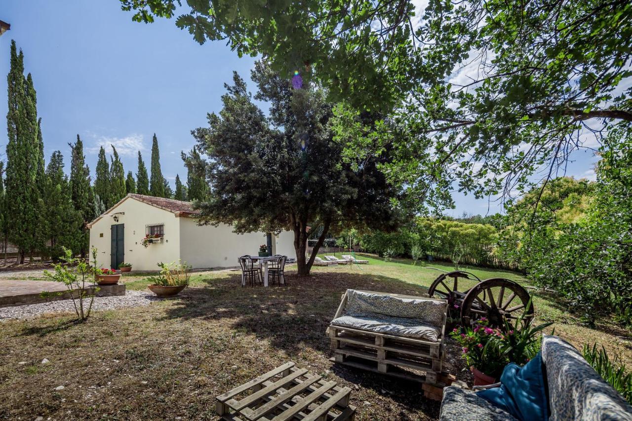 Villa Titti B&B Orciano di Pesaro Luaran gambar